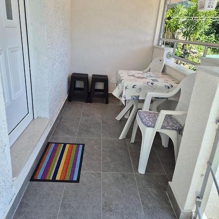 Lovely Apartment Omiš Exterior foto