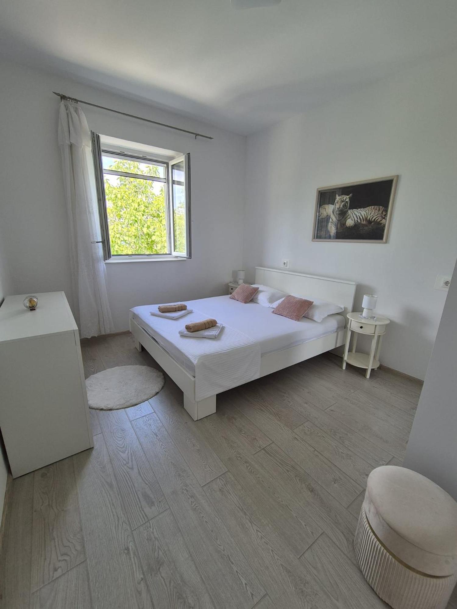 Lovely Apartment Omiš Exterior foto